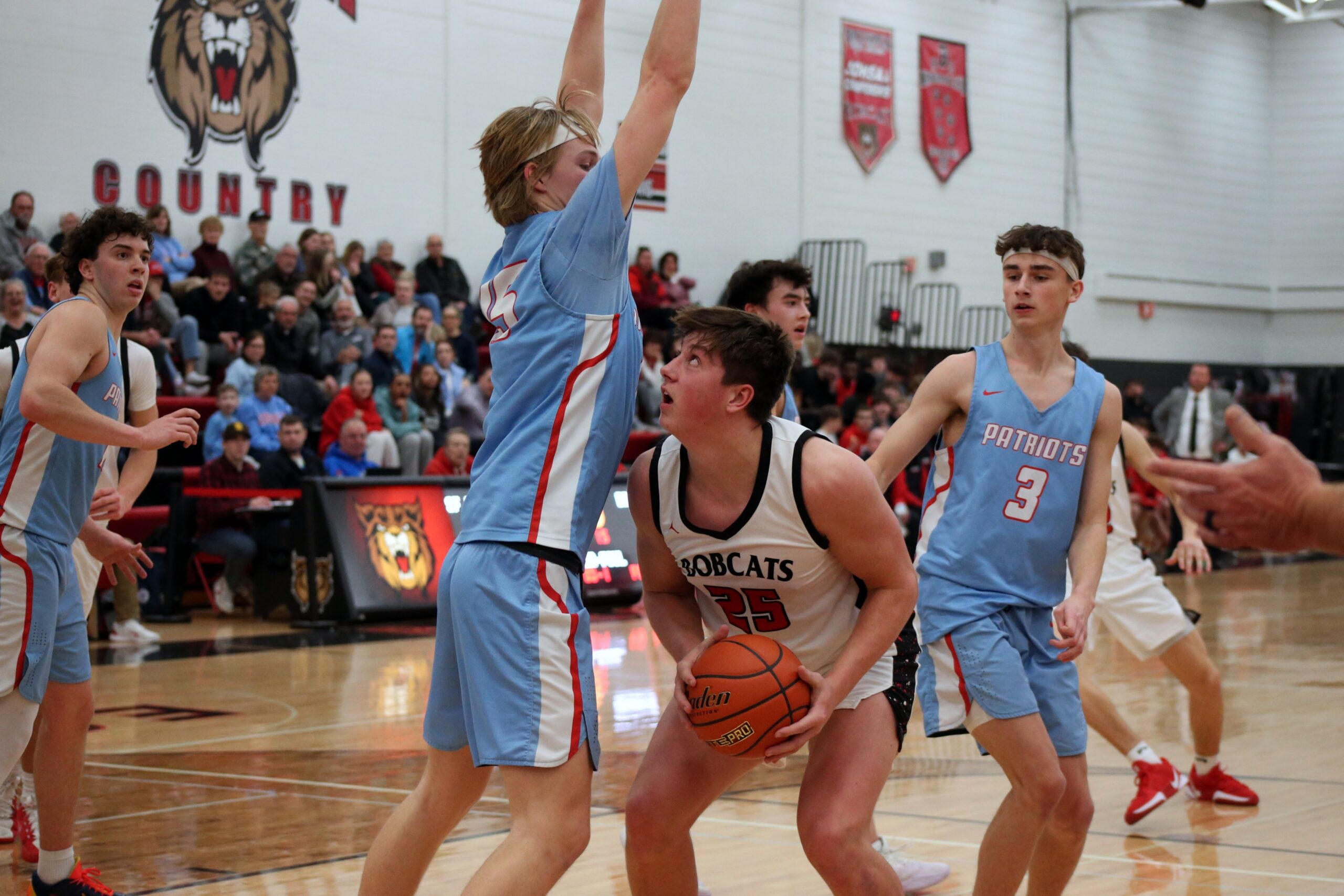 No. 1 Patriots pull away from Bobcats