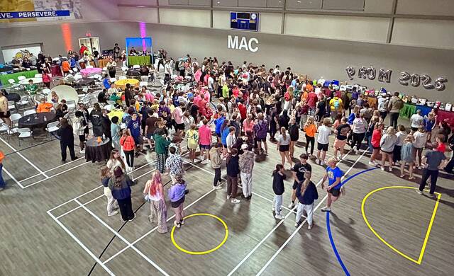 Crowds of students were on hand to see if they won prizes at the end of the night during post-prom activities.
                                 Courtesy photos