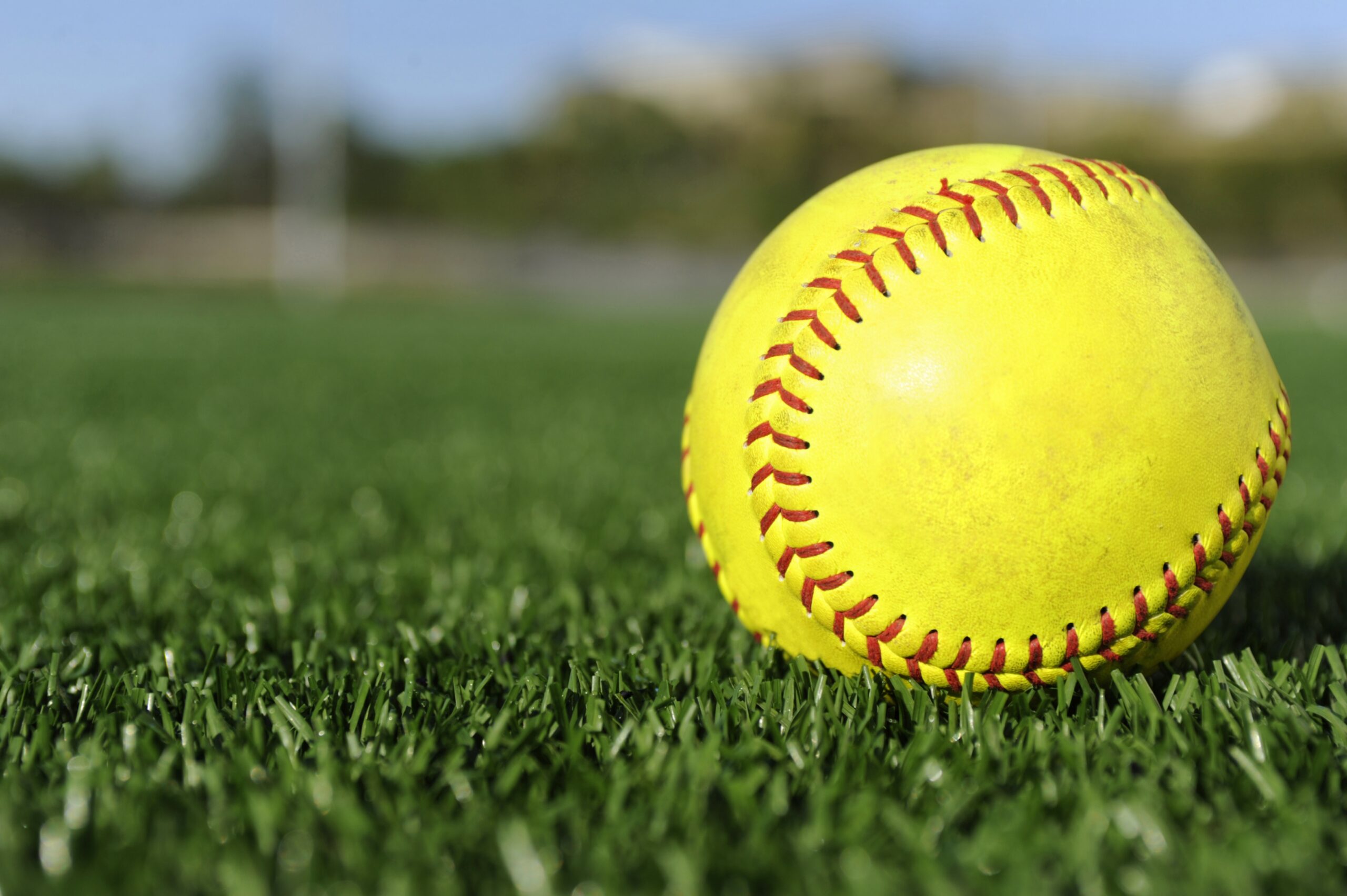 High school softball: Brookings Bobcats come up short in slugfest