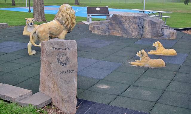 Lions Park is a popular place to be, unless it happens to be somewhat cloudy with sprinkles, as it was the afternoon of April 29. Among its attractions is the lion-themed Trumans Den  which might soon have another, much bigger, lion complementing it.
                                 Mondell Keck/Brookings Register