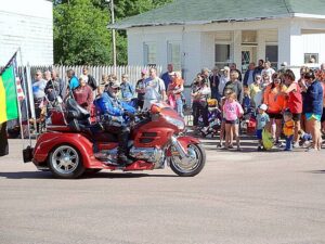 Soldier, sailor, sergeant major: Vietnam veteran Leo Stirling helping his fellow veterans