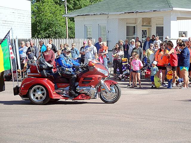 Soldier, sailor, sergeant major: Vietnam veteran Leo Stirling helping his fellow veterans