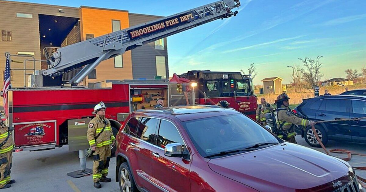 No injuries reported in Brookings apartment fire